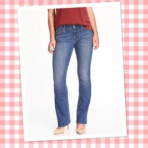Old Navy Women’s Curvy Boot-cut Jean